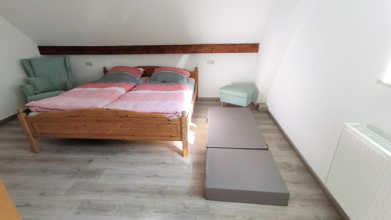 Gasthof Adler Ferienwohnung Ichenhausen Exterior foto